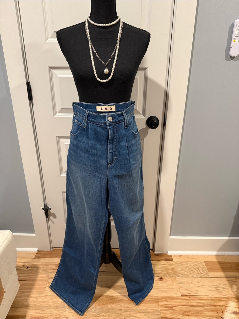 AMO High-Rise, Pleated Wide Leg Denim Jeans in Wistful